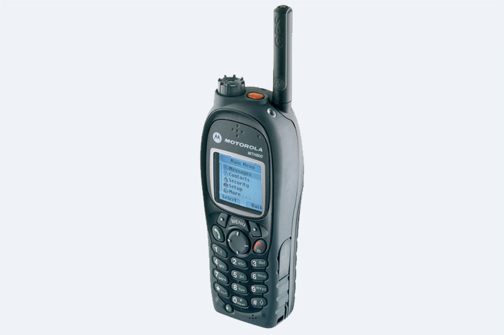 Rádio Portátil Motorola TETRA - MTH800